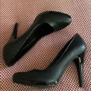 Nine West Black Pump